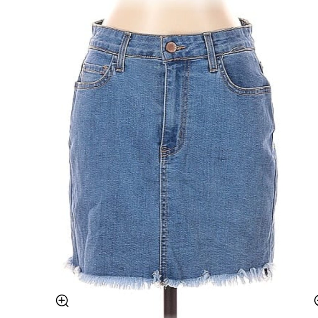 O2 Denim Skirt Size Medium Light Wash